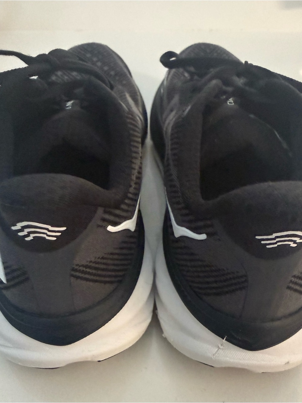 Hoka Clifton 9 Black and White Women's Athletic Running Shoes 9.5 - Picture 4 of 6